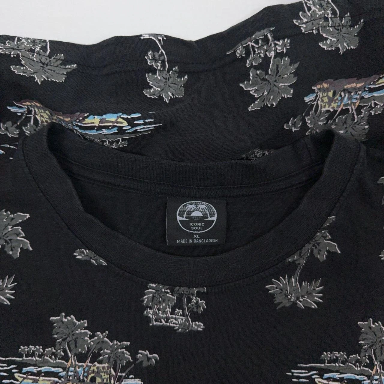 Iconic Soul Tropical All Over Print Tee Shirt – photo 3